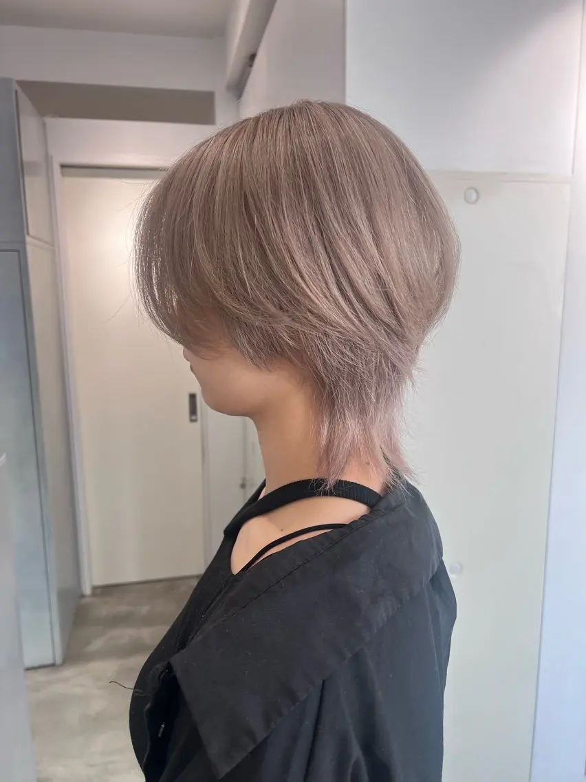 メンズ メンズブリーチ メンズハイトーン メンズインナーカラー メンズウルフカット ウルフカット 新宿❤︎ ♡YUME🐩のヘアスタイル