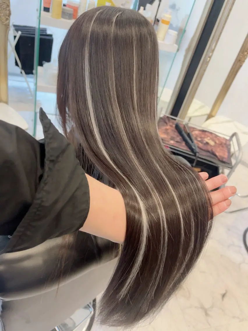 ロング エクステ ケアブリーチ&シール エクステの店和田翔莉のヘアスタイル