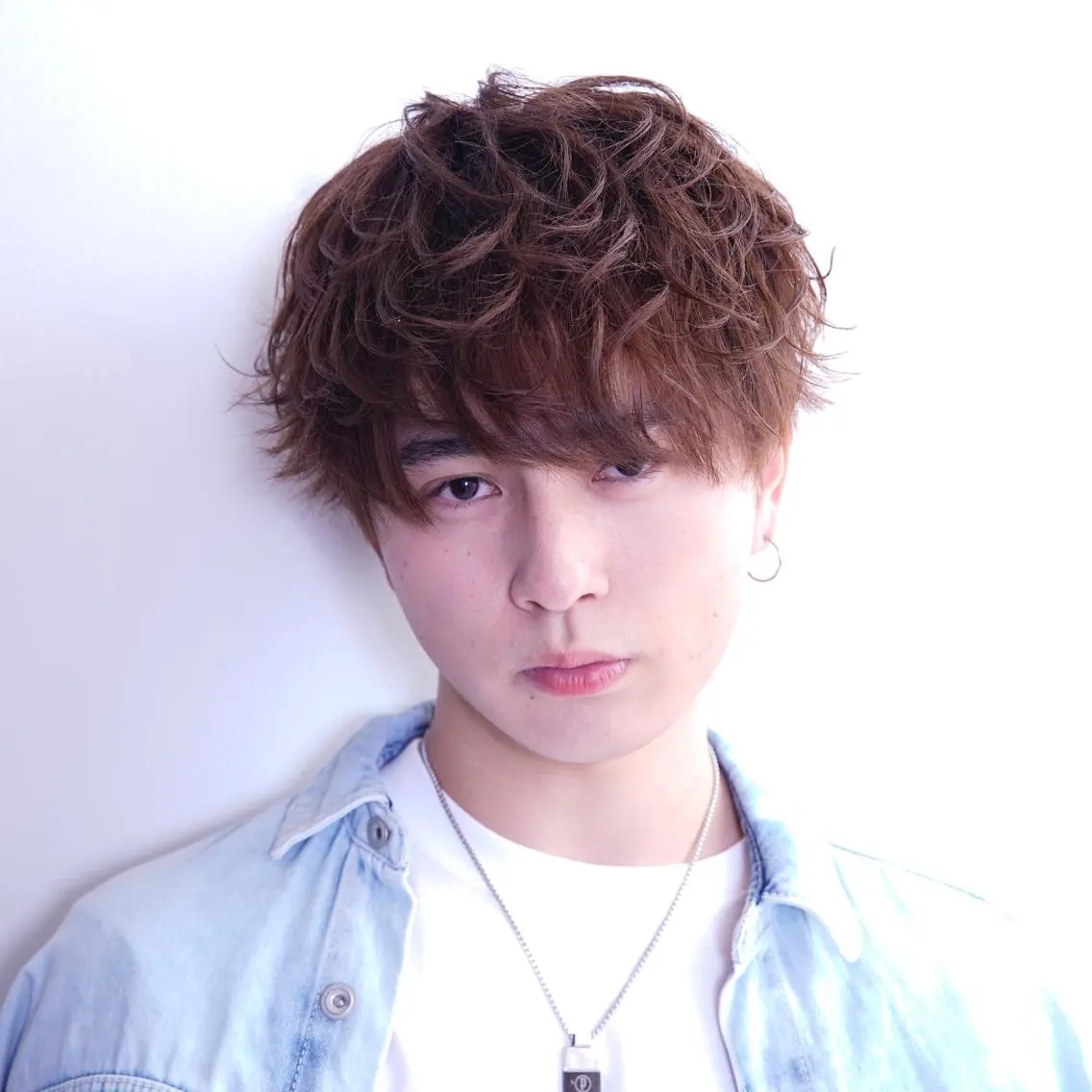 カラー パーマ メンズ スパイラル波巻き パーマ井本汰壱のヘアスタイル