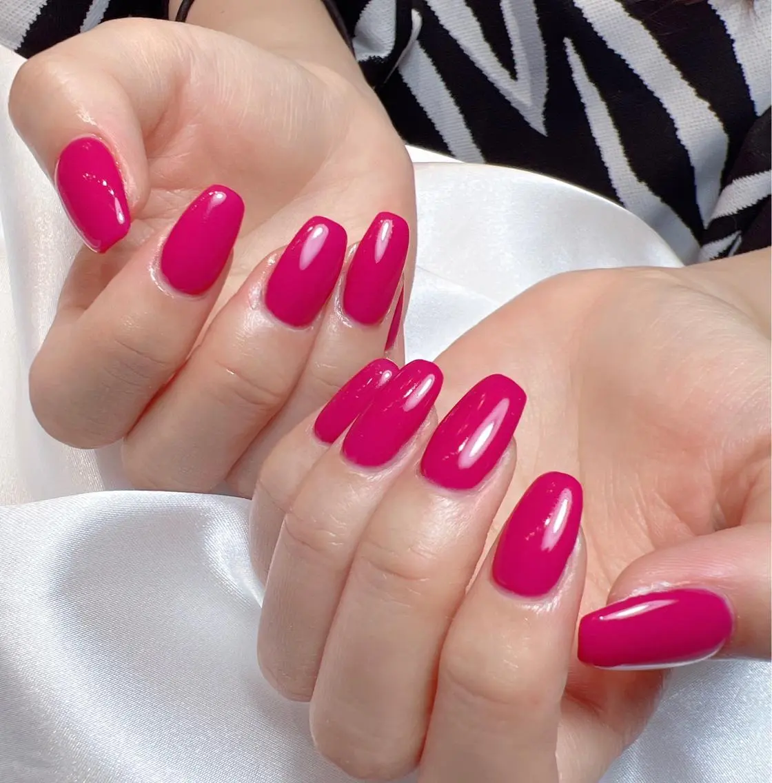 ネイル ワンカラーネイル ピンク シンプルネイル bijou nails　蓮のネイルデザイン