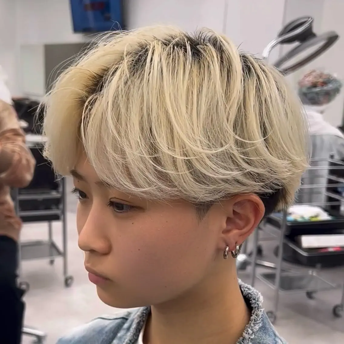 【minimo限定価格!】ブリーチのみ(シャンプー、スタイリング込み)の写真