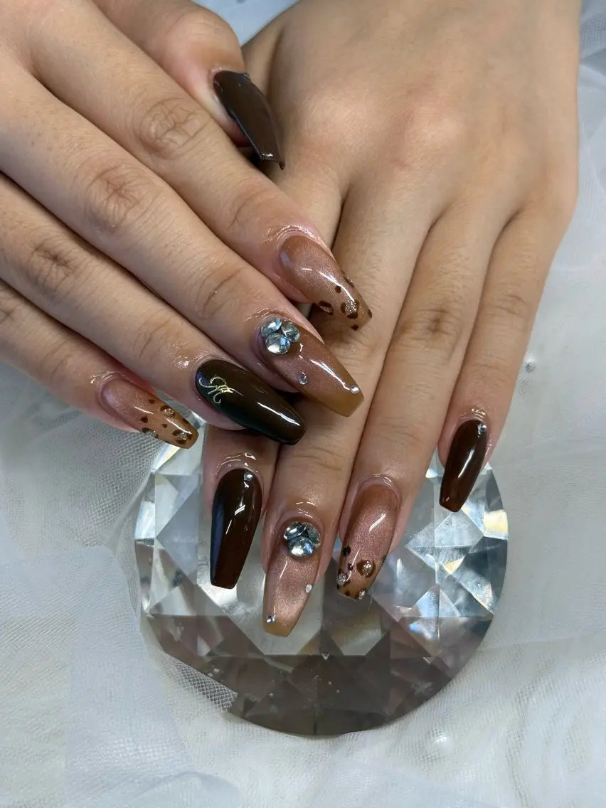 ネイル アートネイル オーロラネイル チークネイル 長さ出し フットネイル ハンドネイル 銀河_ Chan nailsのネイルデザイン