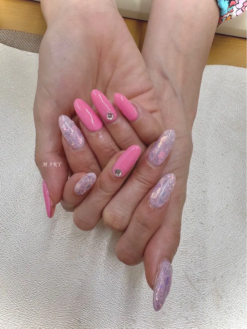 ネイル キラキラネイル ラメ(グリッター) ニュアンスネイル ワンカラーネイル ピンク ハンドネイル Mary nail .narumiのネイルデザイン