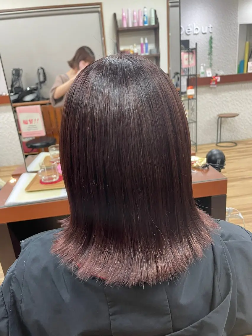カラー 榮 百合香のヘアスタイル