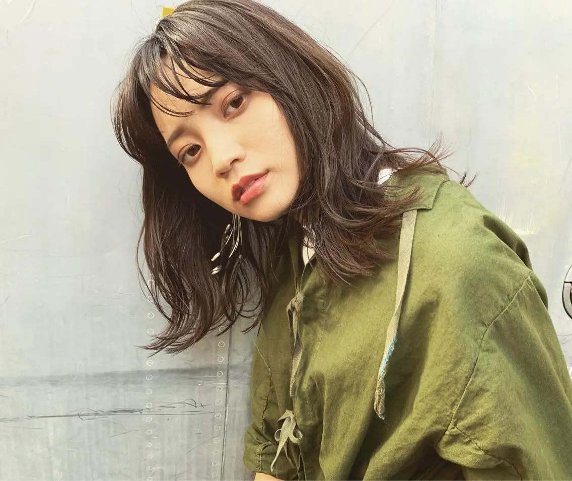 ミディアム カラー カット ヘアカラー トリートメント 池田 真由美のヘアスタイル