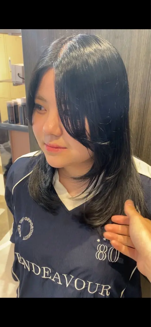 セミロング レイヤーカット ✂️⭐️CIEL／ 渡邊 陸⭐️✂️のヘアスタイル