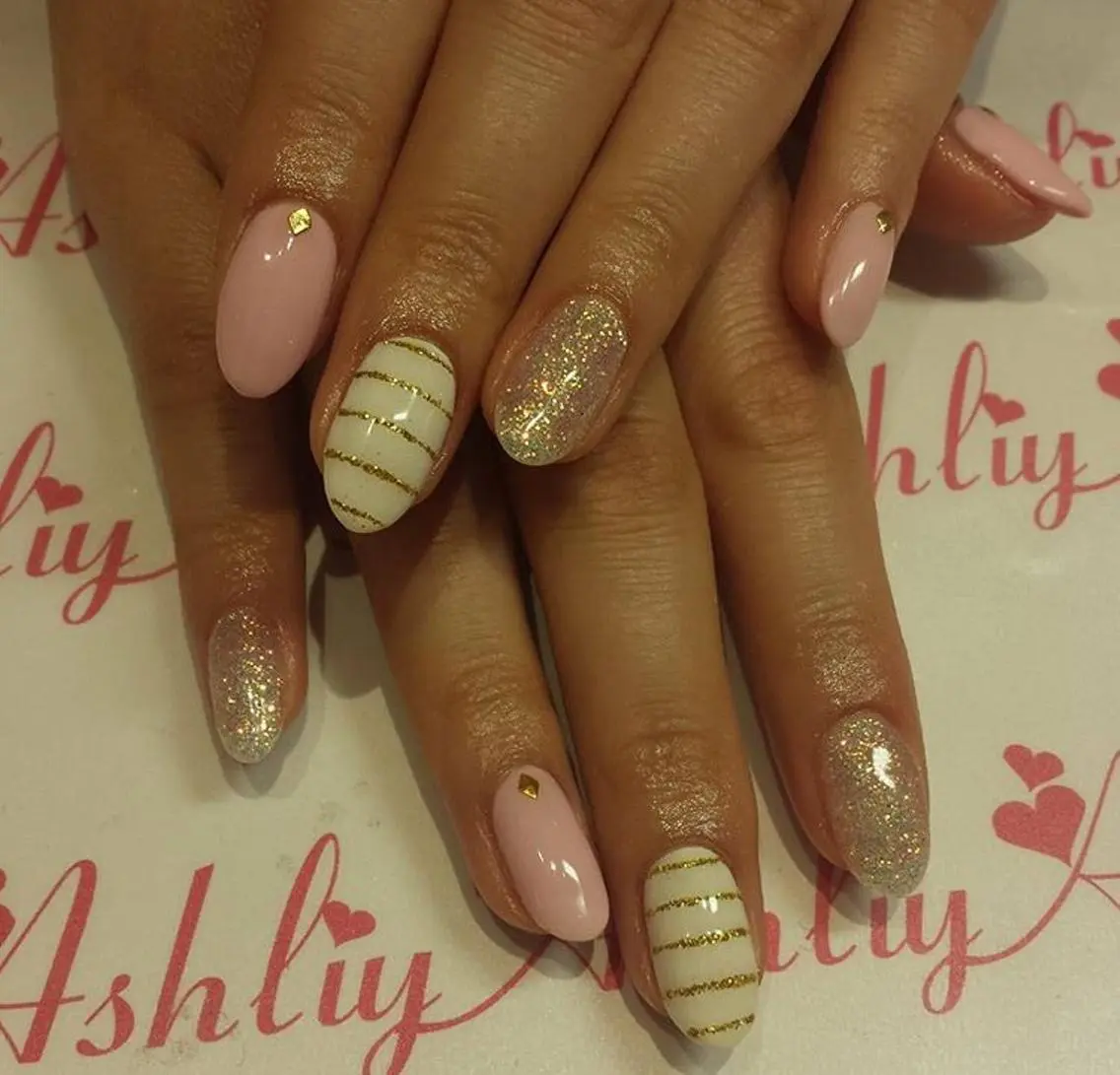 ネイル ボーダー Ashliy大宮♡ アシュリーのネイルデザイン