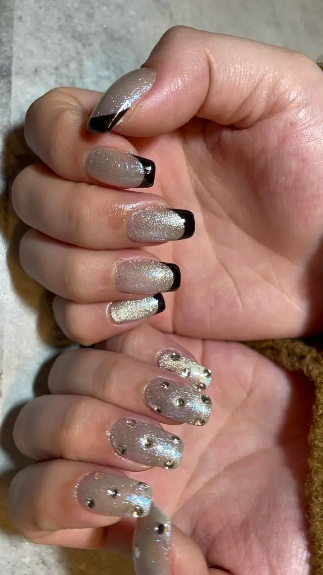 ネイル フレンチネイル キラキラネイル マグネットネイル ハンドネイル nail salon ラピスラズリのネイルデザイン