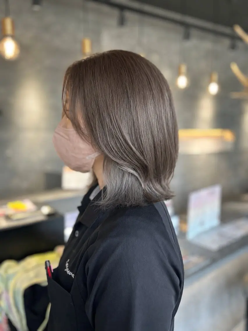 ミディアム カラー ブリーチ デザインカラー HINA/ カラーモデル募集のヘアスタイル