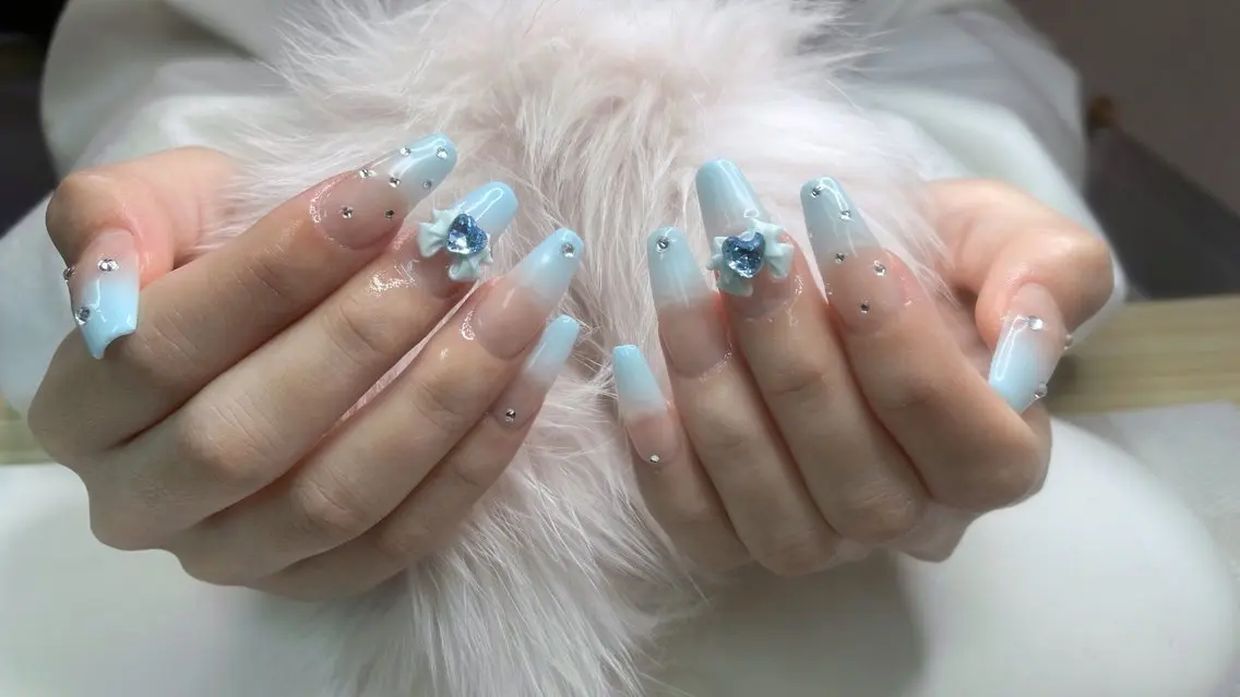 ネイル キラキラ🌸🌸🌸 nail ⭐️✨のネイルデザイン