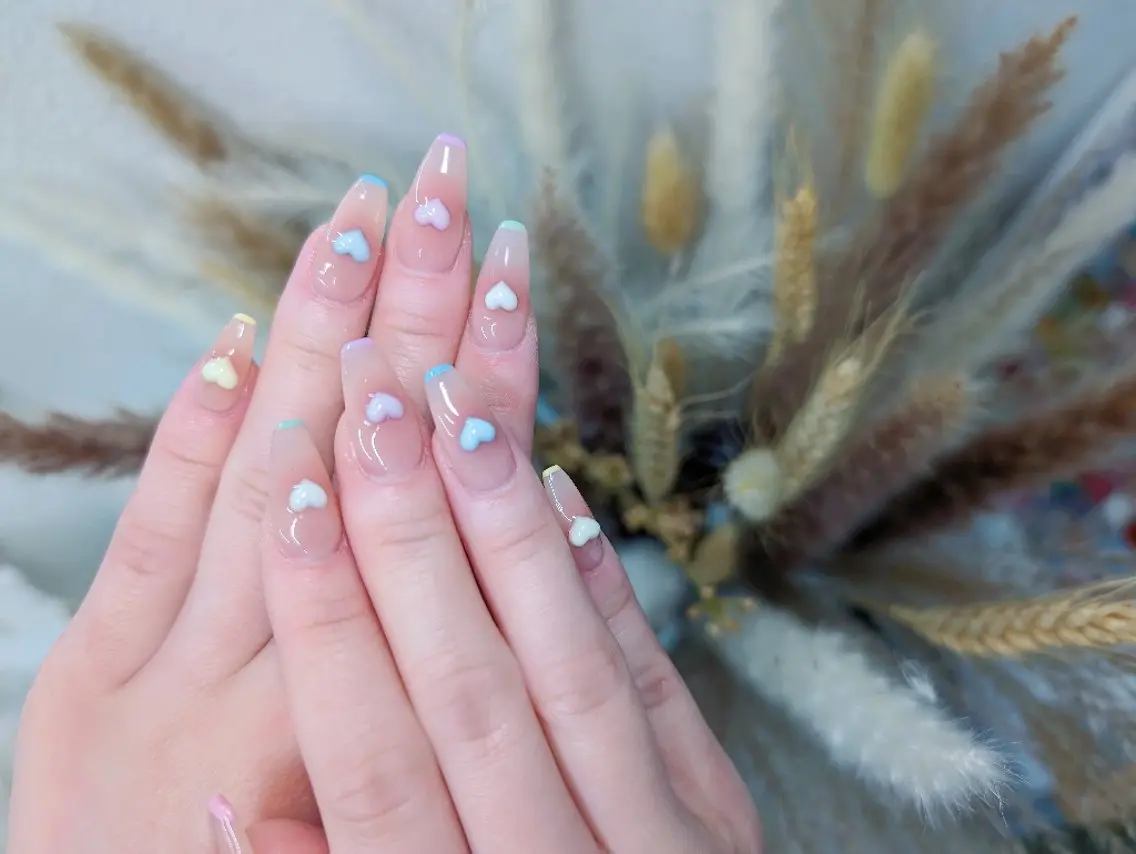 ネイル 長さ出し ジェルネイル キラキラネイル ラメ(グリッター) ニュアンスネイル Chouette Nailのネイルデザイン