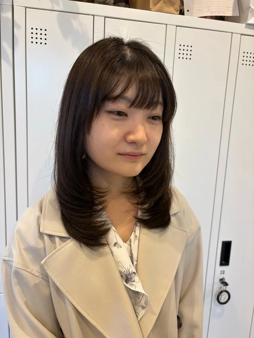 ミディアム ミディアムレイヤー レイヤーカット カット 藤原仁美/レイヤー /透明感カラーのヘアスタイル