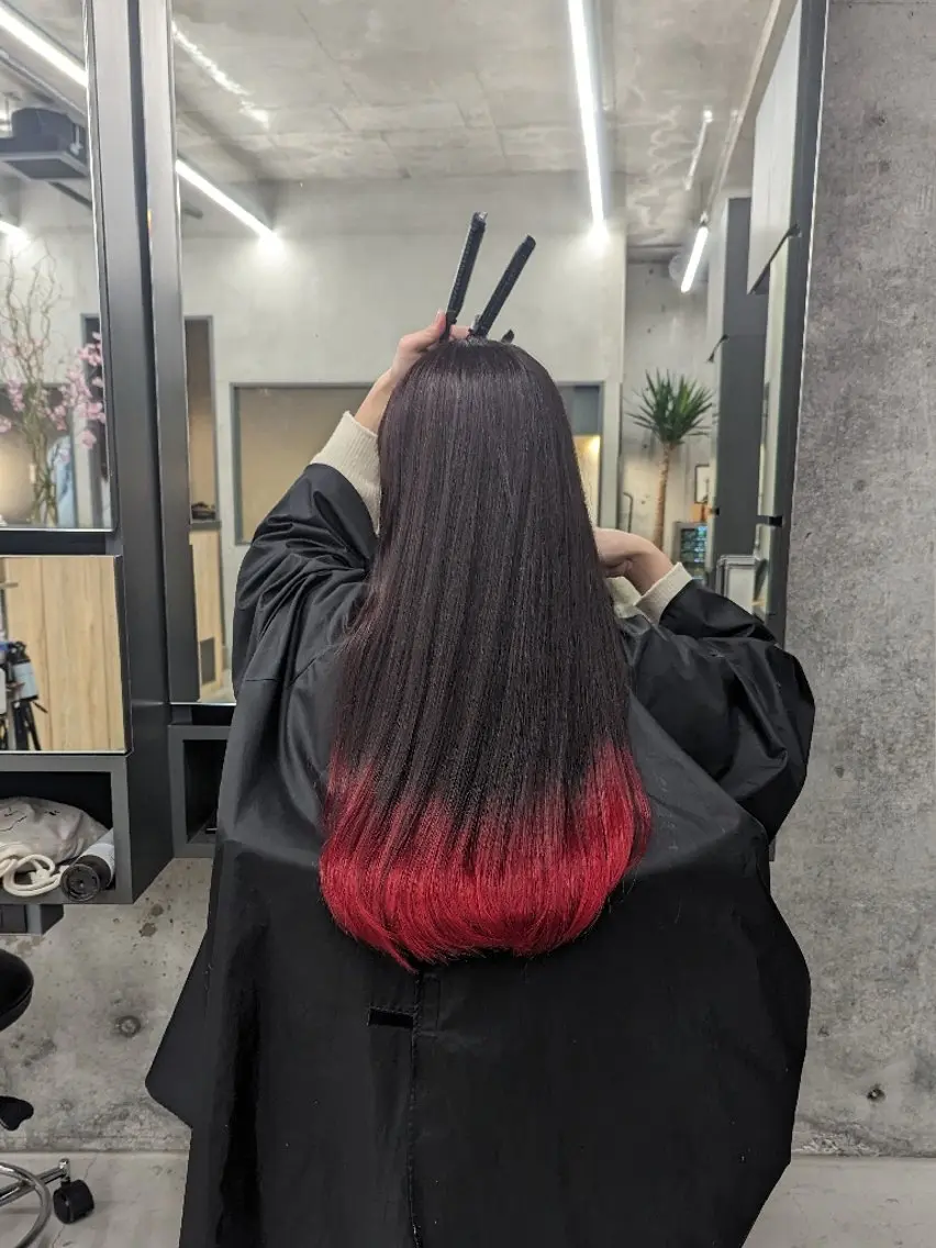 カラー ロング レッドカラー ヘアカラー 推しカラー🦉にじさ んじカラー🌈🕒✨のヘアスタイル