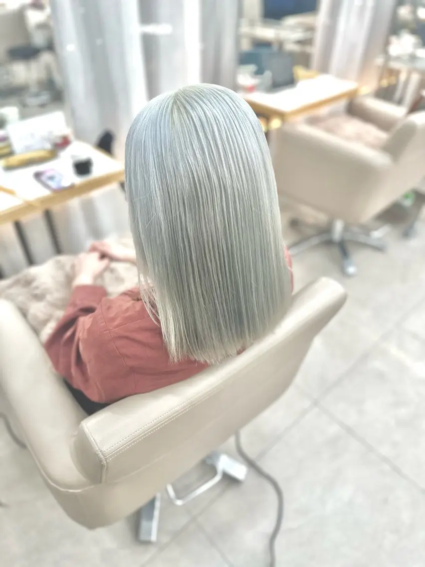 ミディアム カラー カット ヘアカラー トリートメント 縮毛矯正✨ストカール ✨髪質改善✨山下のヘアスタイル
