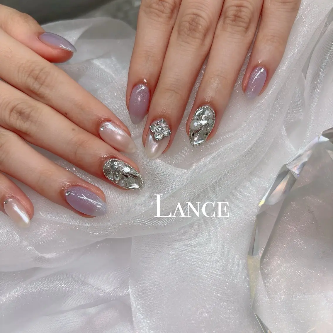 ネイル オーロラネイル フットネイル フレンチネイル ガラスフレンチ 氷ネイル・うるうるネイル ハンドネイル Lance nailのネイルデザイン