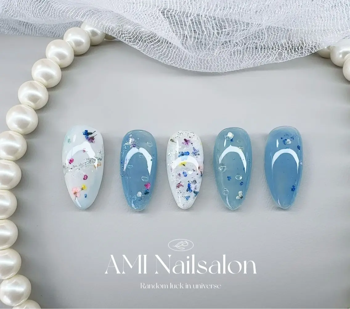 🌸 夏限定特別メニュー 🌸・ハンドネイル 🌺ドライフラワー埋め込み🌺指先のガーデン💐、✨オフ、ケア込み(自爪)の写真
