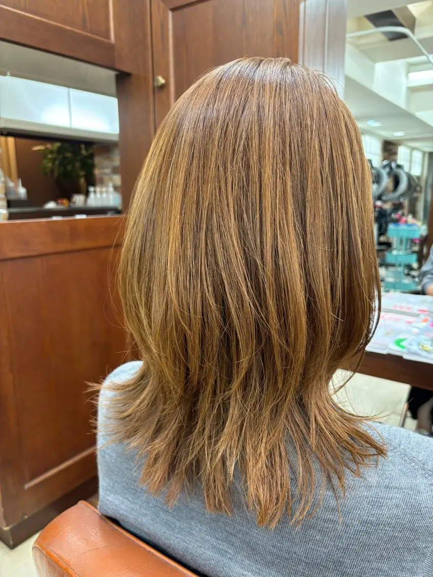 ミディアム ミディアムレイヤー レイヤーカット 長谷川 礼子🌐🌿のヘアスタイル