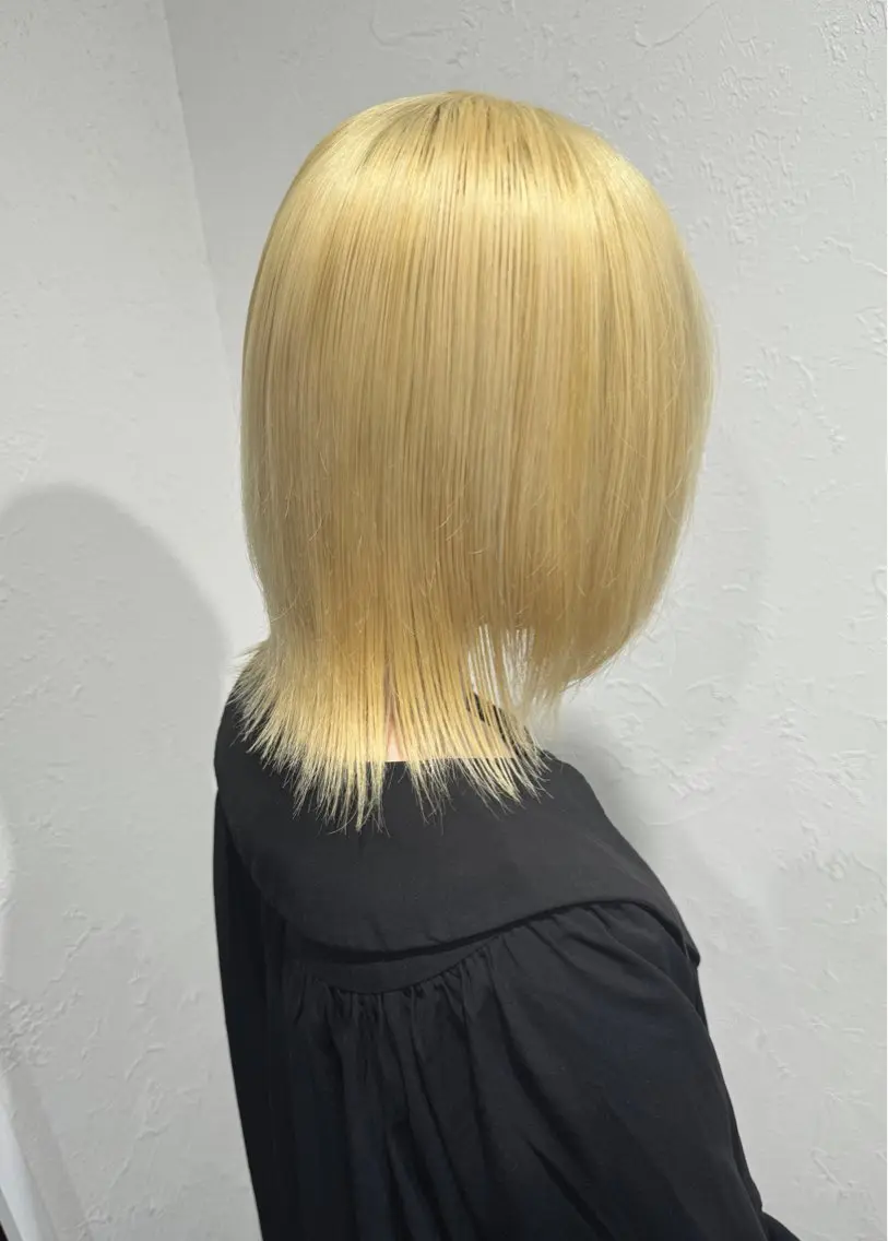 ミディアム カラー ハイトーン/レイヤー /艶カラー🎀のヘアスタイル