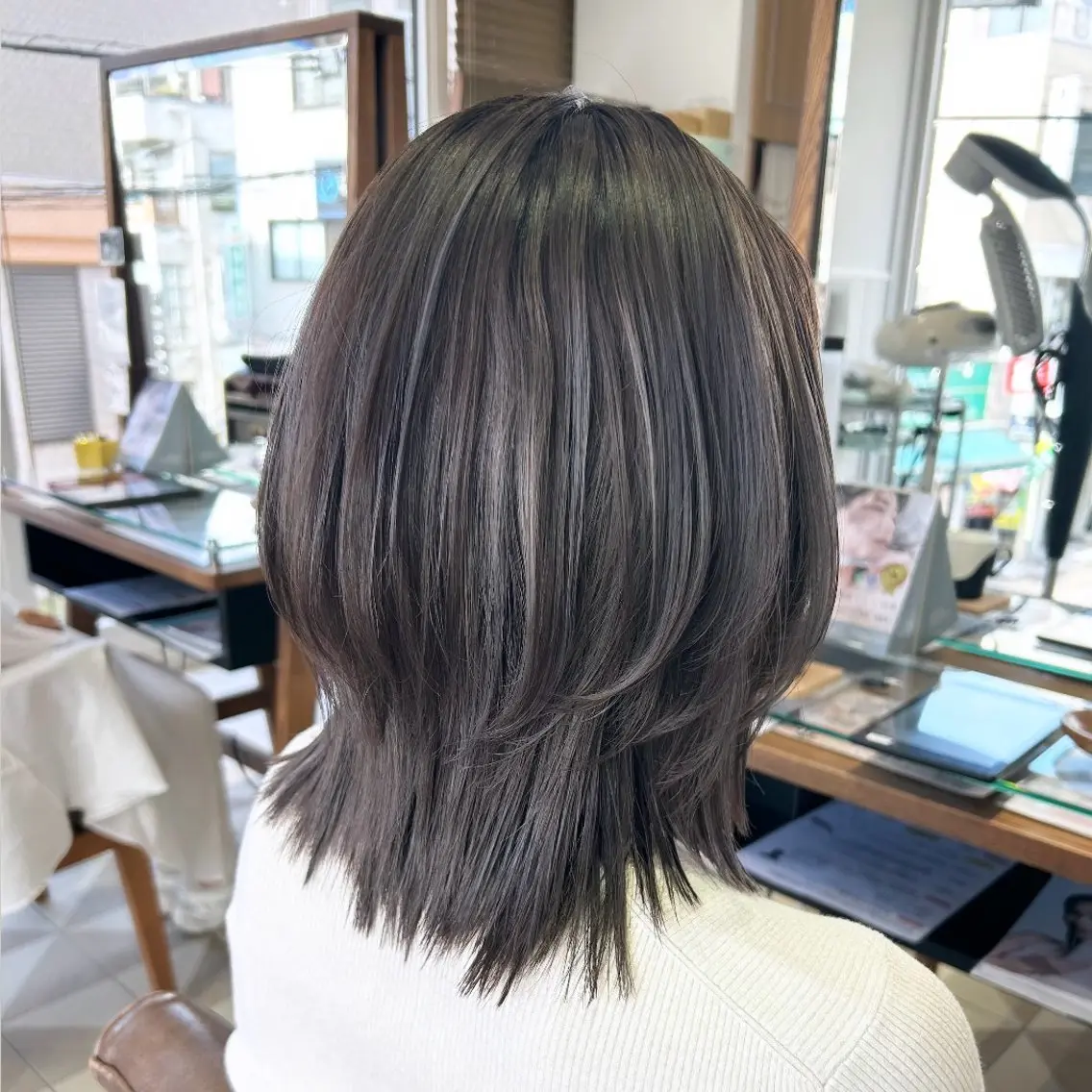 ミディアム カラー ヘアアレンジ カット ヘアカラー 吉水 彩乃 /ボブ/艶感カラーのヘアスタイル