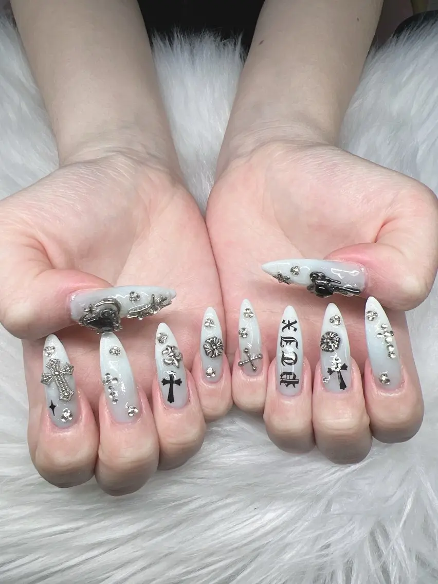 ネイル ハンドネイル Lee Nails チップ長さだし専門店のネイルデザイン