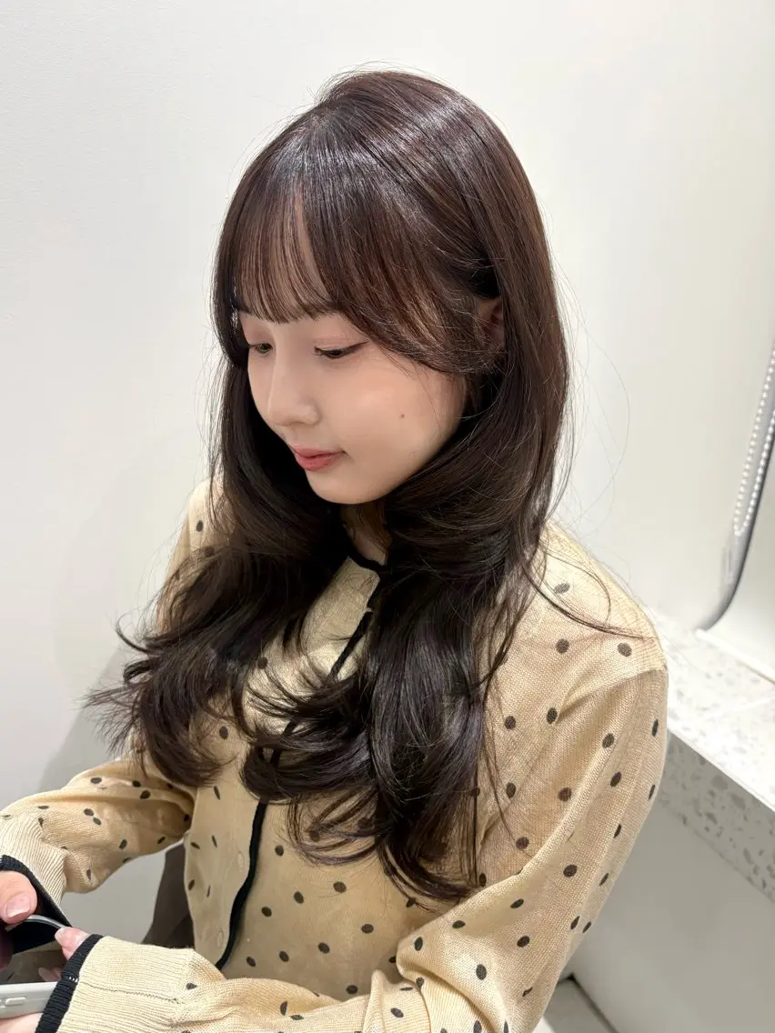 ロング 顔周りカット レイヤーカット カット ヘアカラー トリートメント 顔周り/レイヤー カット🎀ヒラバルのヘアスタイル