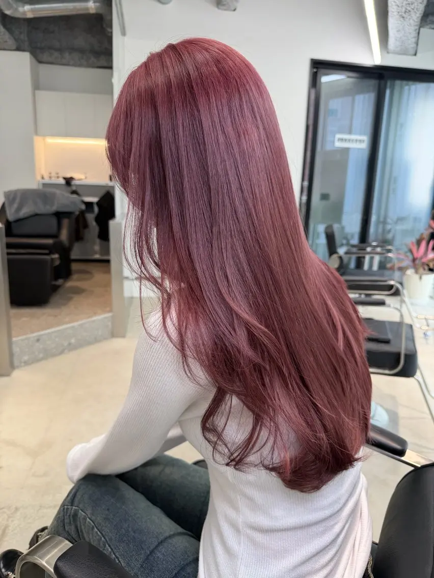 ロング ヘアカラー ブリーチ特化🎀ピ ンクカラー高橋さやかのヘアスタイル