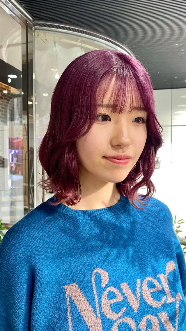 ロング カラー ベージュカラー 黒髪 ブリーチ ブルーカラー ブルーブラック 髪質改善 ネイル コトミ🐸のヘアスタイル