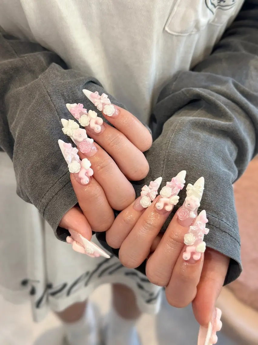 ネイル ジェルネイル 韓国ネイル 持ち込み シンプルネイル ワンホンネイル ハンドネイル 🎀Aura. Yurachanのネイルデザイン