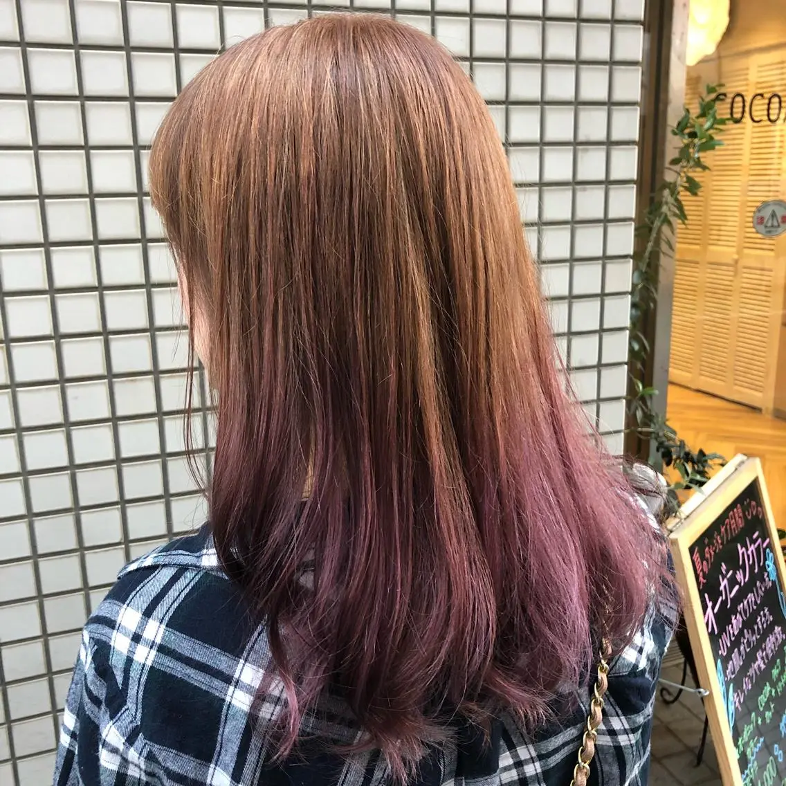 カラー ピンクカラー 伊東 彩花のヘアスタイル