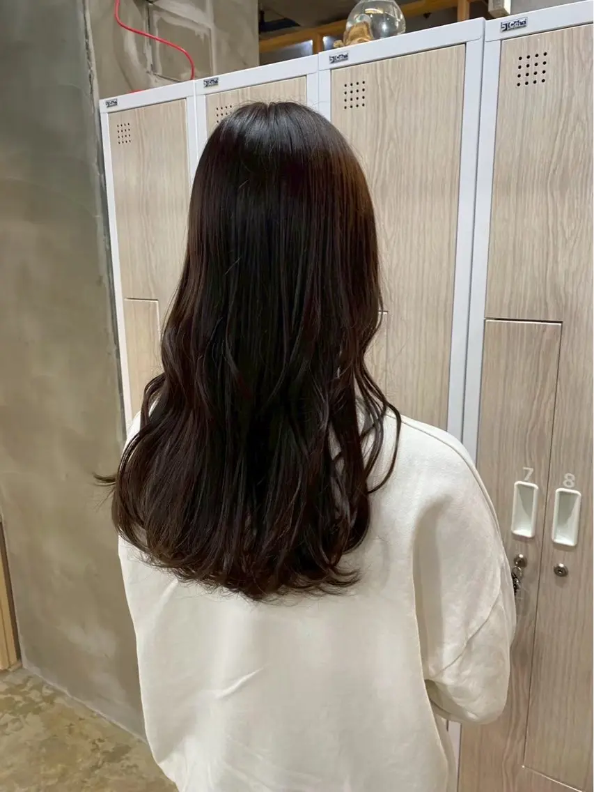 セミロング カラー ヘアカラー 新屋 有希乃のヘアスタイル