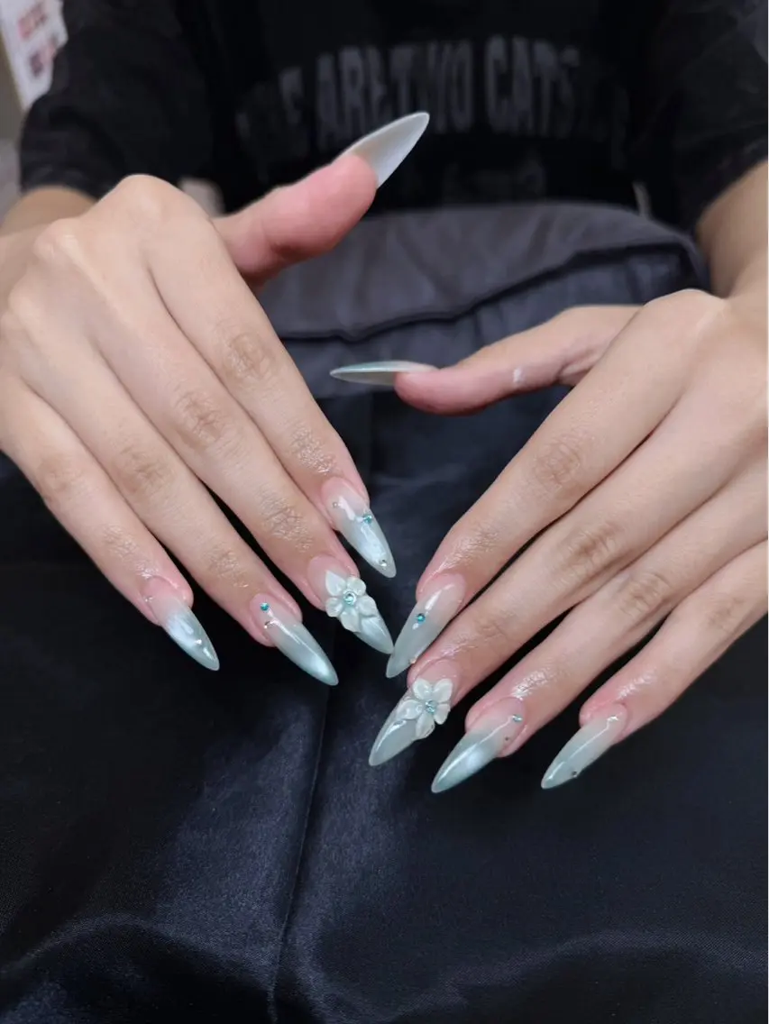ネイル LEMON NAIL FUK(博多駅前)のネイルデザイン