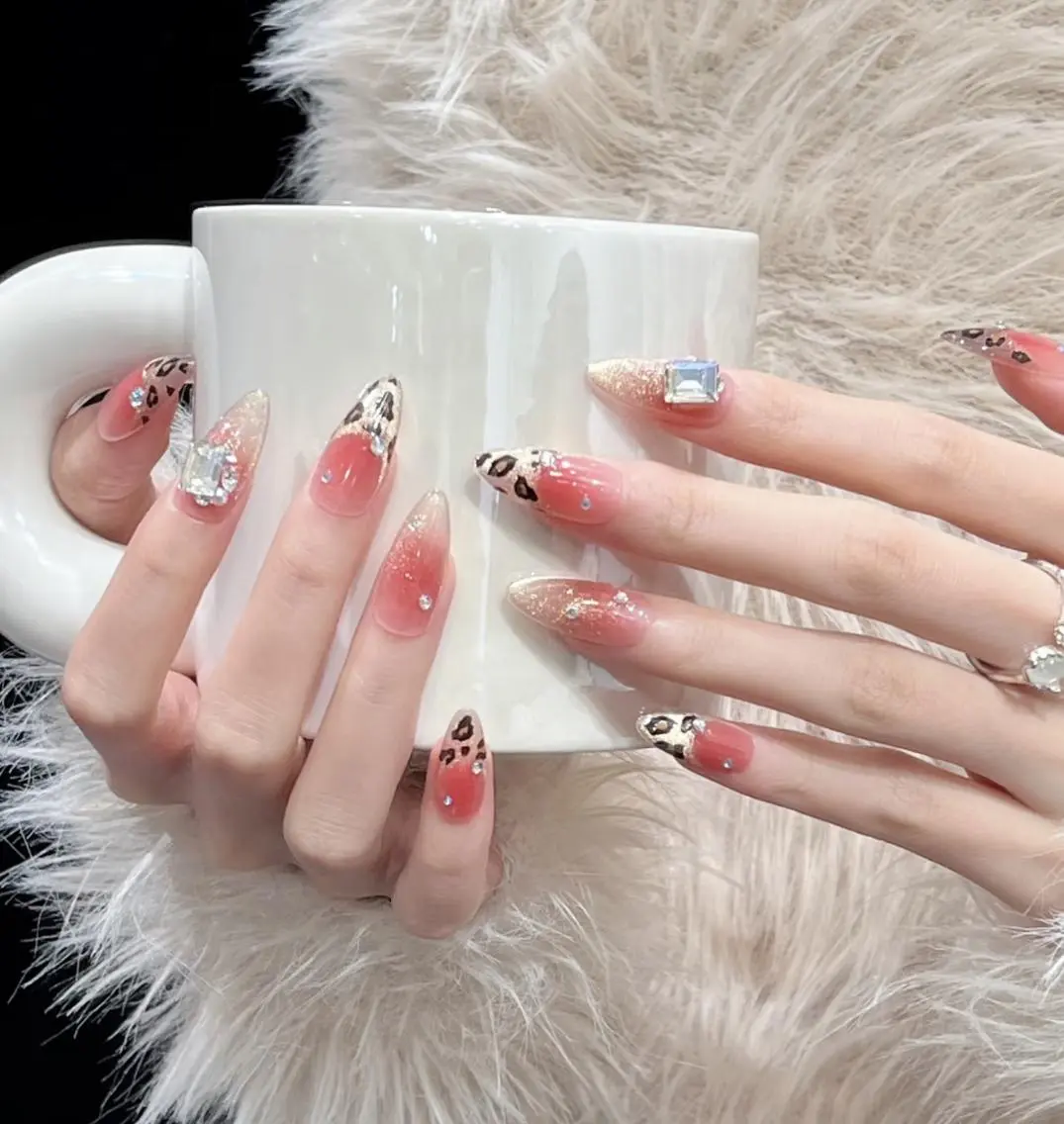 ネイル ハンドネイル 🎀 NaNa_nailのネイルデザイン