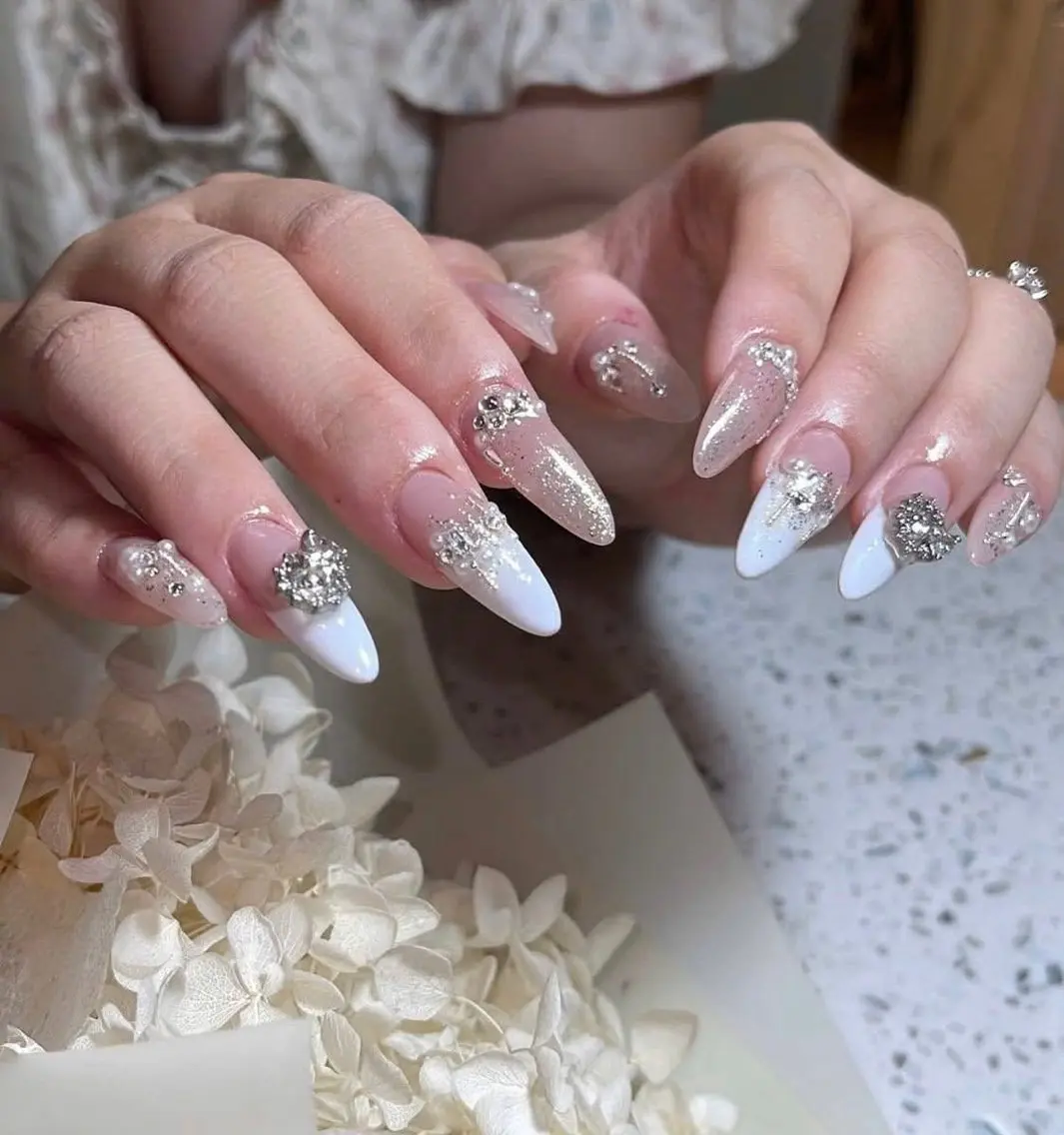 ロング T&D NailSalonのネイルデザイン