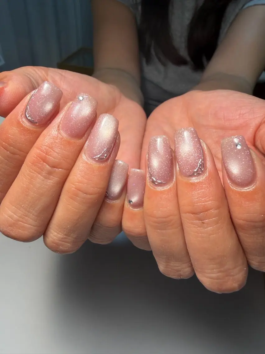 ネイル マグネットネイル ミラーネイル ハンドネイル プライベートサロン NAIL BY YUのネイルデザイン