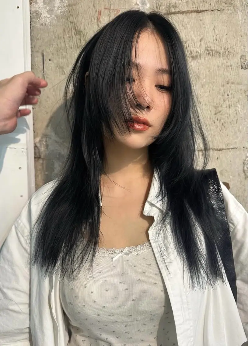 セミロング 渡邉 舞のヘアスタイル