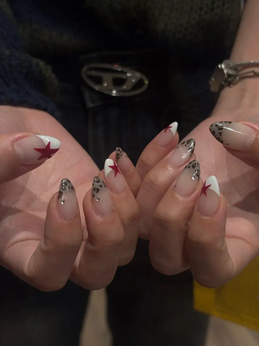 ネイル ハンドネイル フットネイル yuri / 個性派nailのネイルデザイン