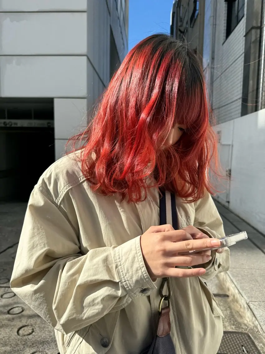 ミディアム カラー 🫧ハイトーン✨格安 より質💐マンツーマのヘアスタイル