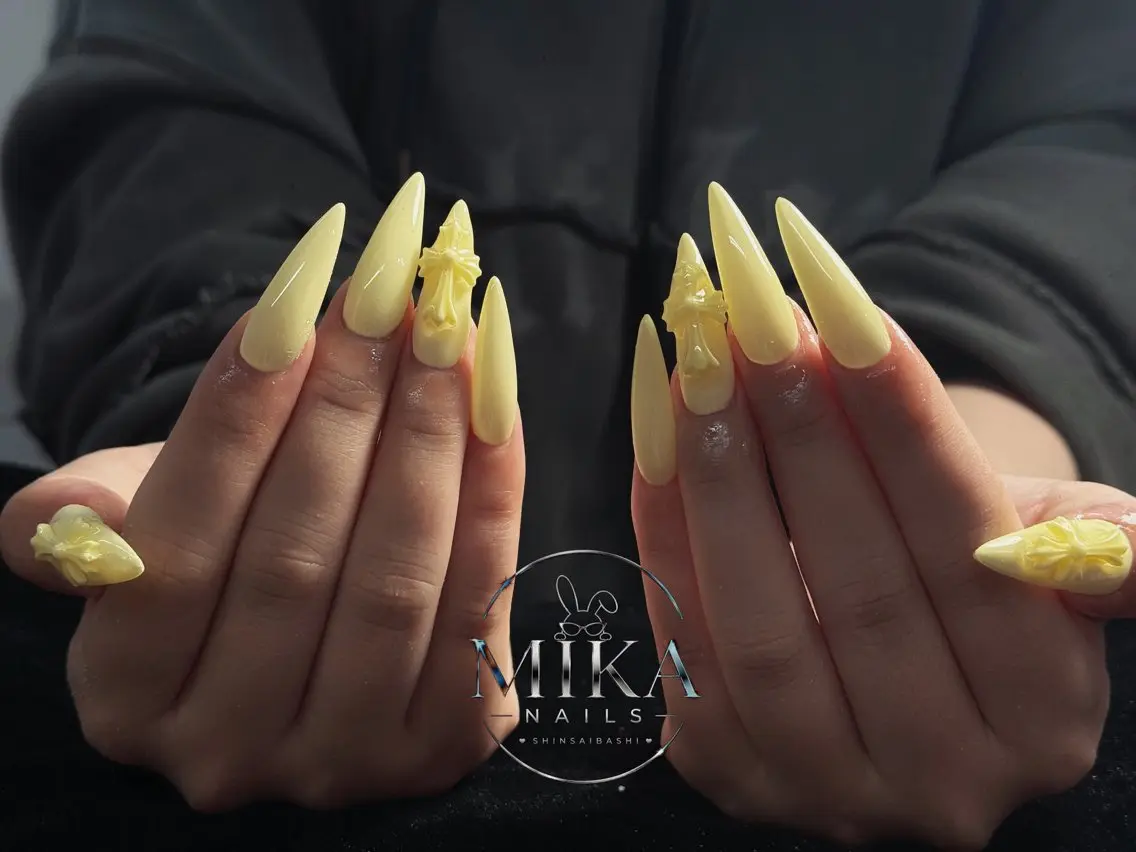 ネイル ガーリー キラキラネイル 韓国ネイル ロングネイル シンプルネイル ハンドネイル 🦊Genie🦊 Mika Nailsのネイルデザイン