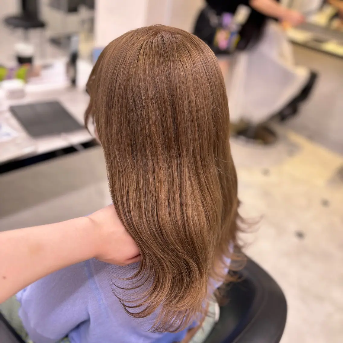 ミディアム カラー ベージュカラー ダブルカラー ミルクティーベージュ カット ヘアカラー 💙ハイトーン韓国風 色白ヘア💙manaのヘアスタイル