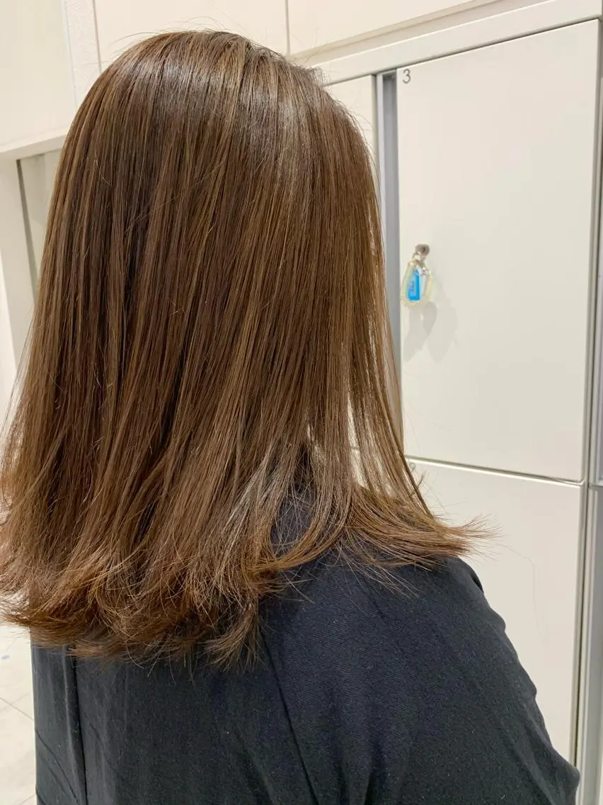 【白髪ぼかし】カット+スパチュラハイライトカラーの写真