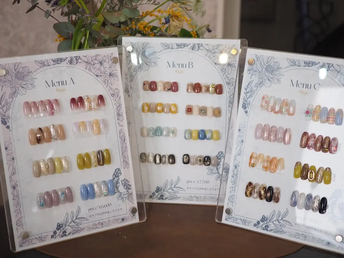ネイル ハンドネイル glaNje aoiのネイルデザイン