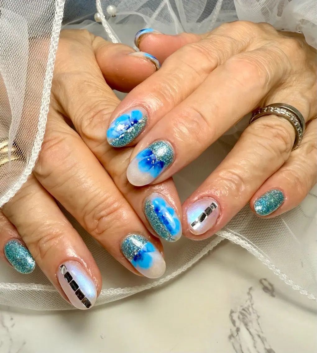 ネイル アートネイル フレンチネイル ガラスフレンチ 氷ネイル・うるうるネイル キラキラネイル Mai’s nailのネイルデザイン