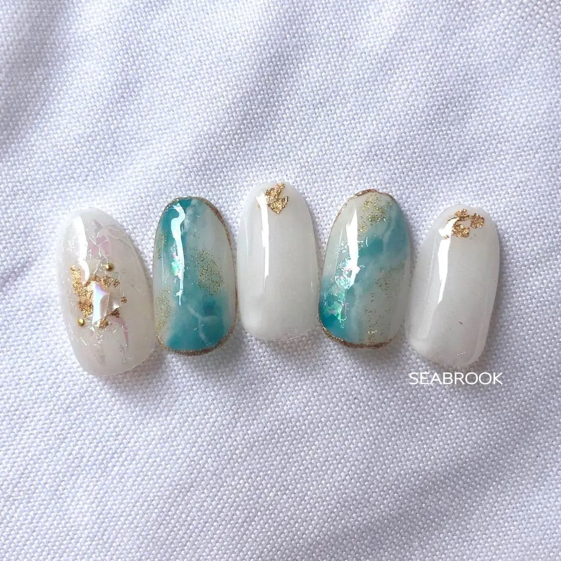 ネイル 鈴木 奈穂子のネイルデザイン