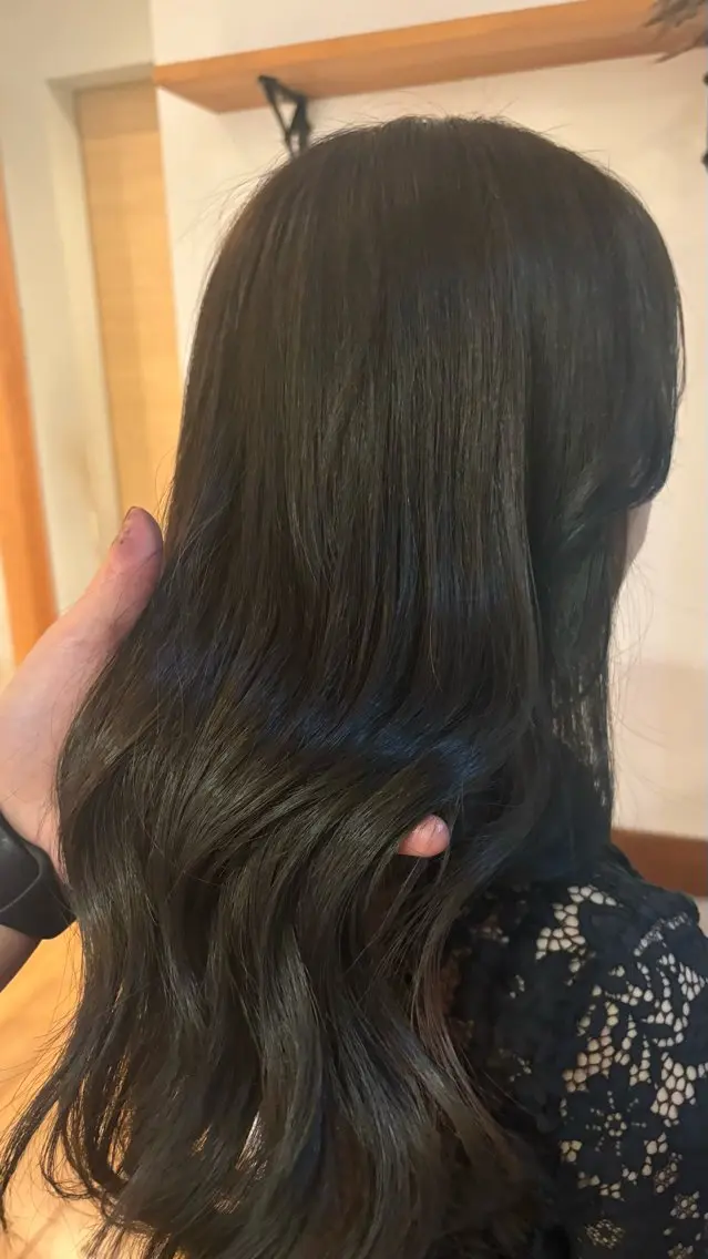 ロング カラー 折野 来菜のヘアスタイル
