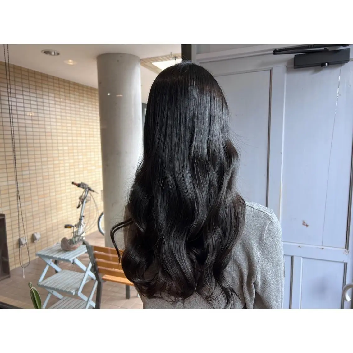 ロング カラー ヘアカラー トリートメント ツキダテ ユイのヘアスタイル