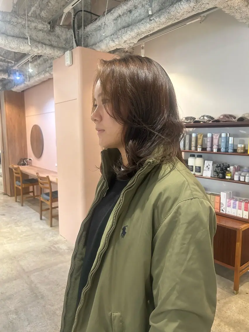カラー グレージュ かんだい colorのヘアスタイル