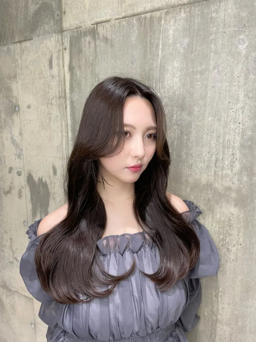 セミロング カラー グレージュ 韓国風ヘア レイヤーカット カット ヘアカラー トリートメント 寺島 圭人のヘアスタイル