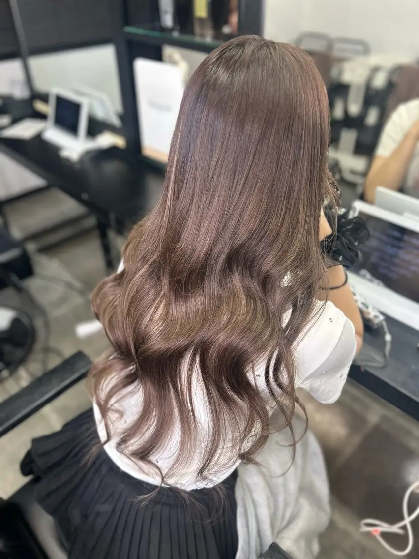 ロング エクステ 伊藤 妃織のヘアスタイル