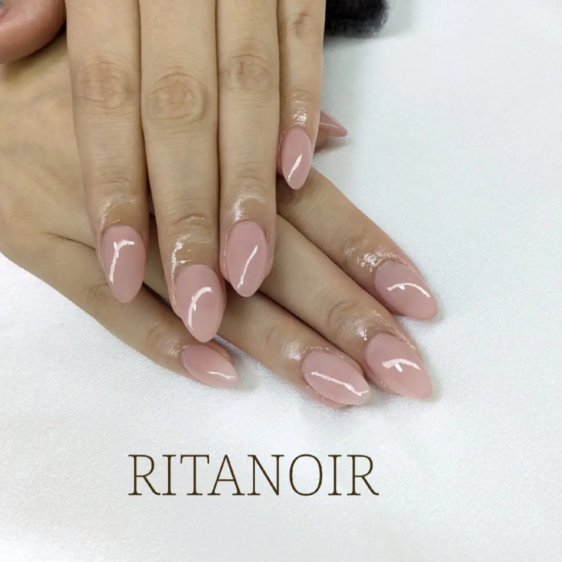 ネイル 長さ出し ワンカラーネイル ピンク ショートネイル シンプルネイル RITA NOIRのネイルデザイン