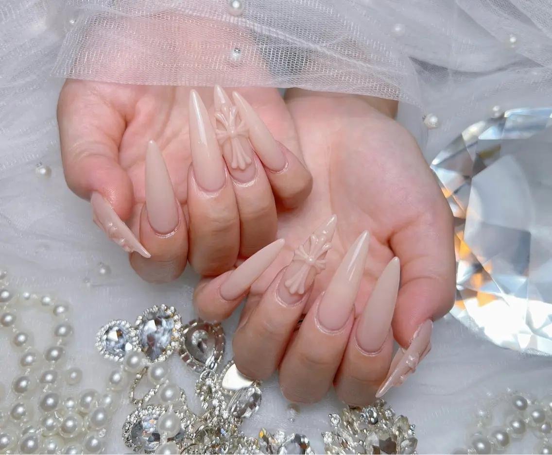 ネイル アートネイル オーロラネイル チークネイル 長さ出し フットネイル Miya _nailのネイルデザイン